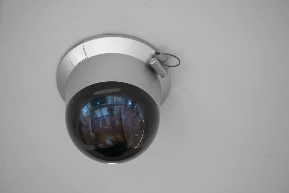 ドーム型カメラ